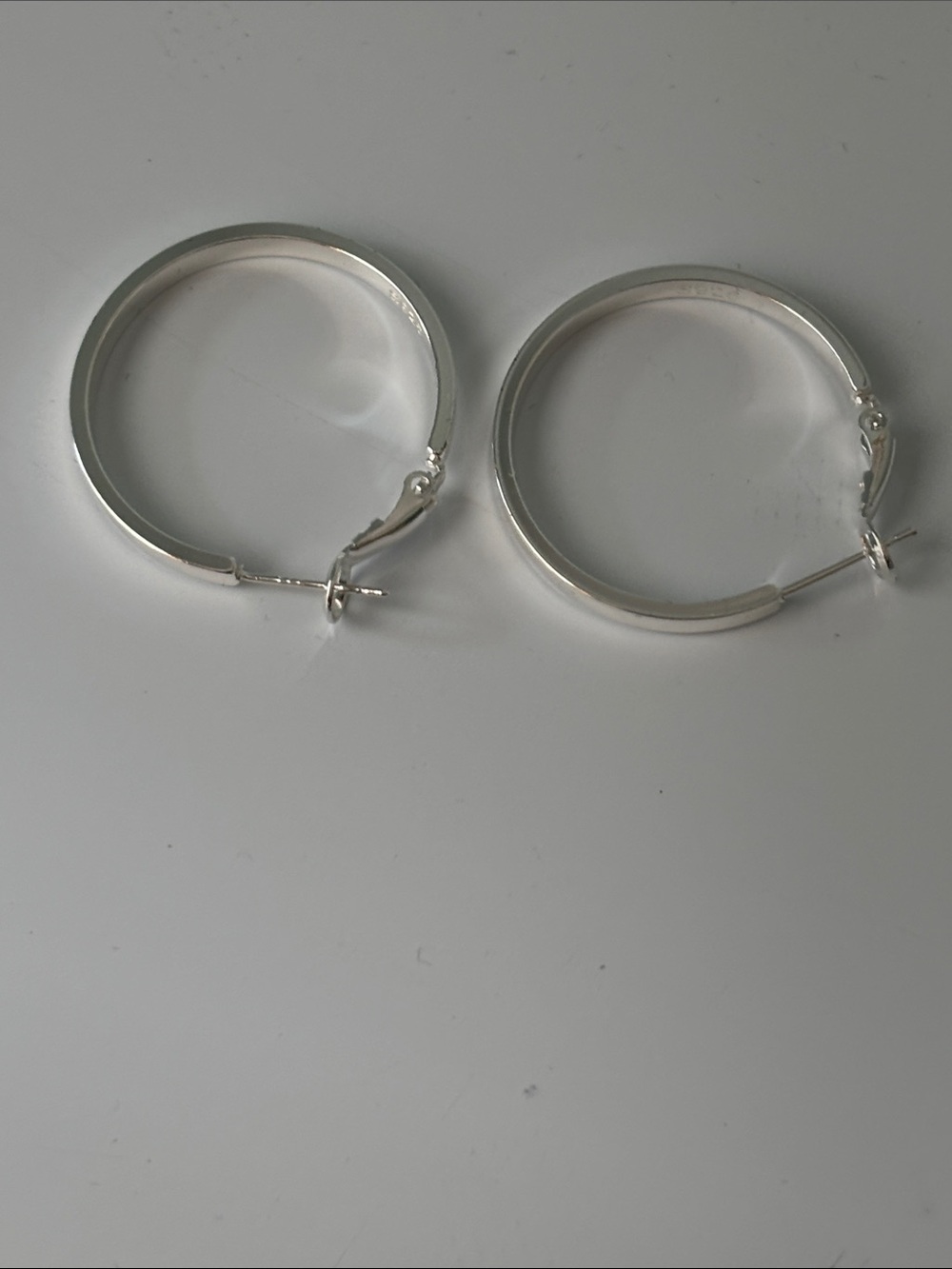 Classic 925 Silver Hoop Earrings - Sleek Women Jewelry